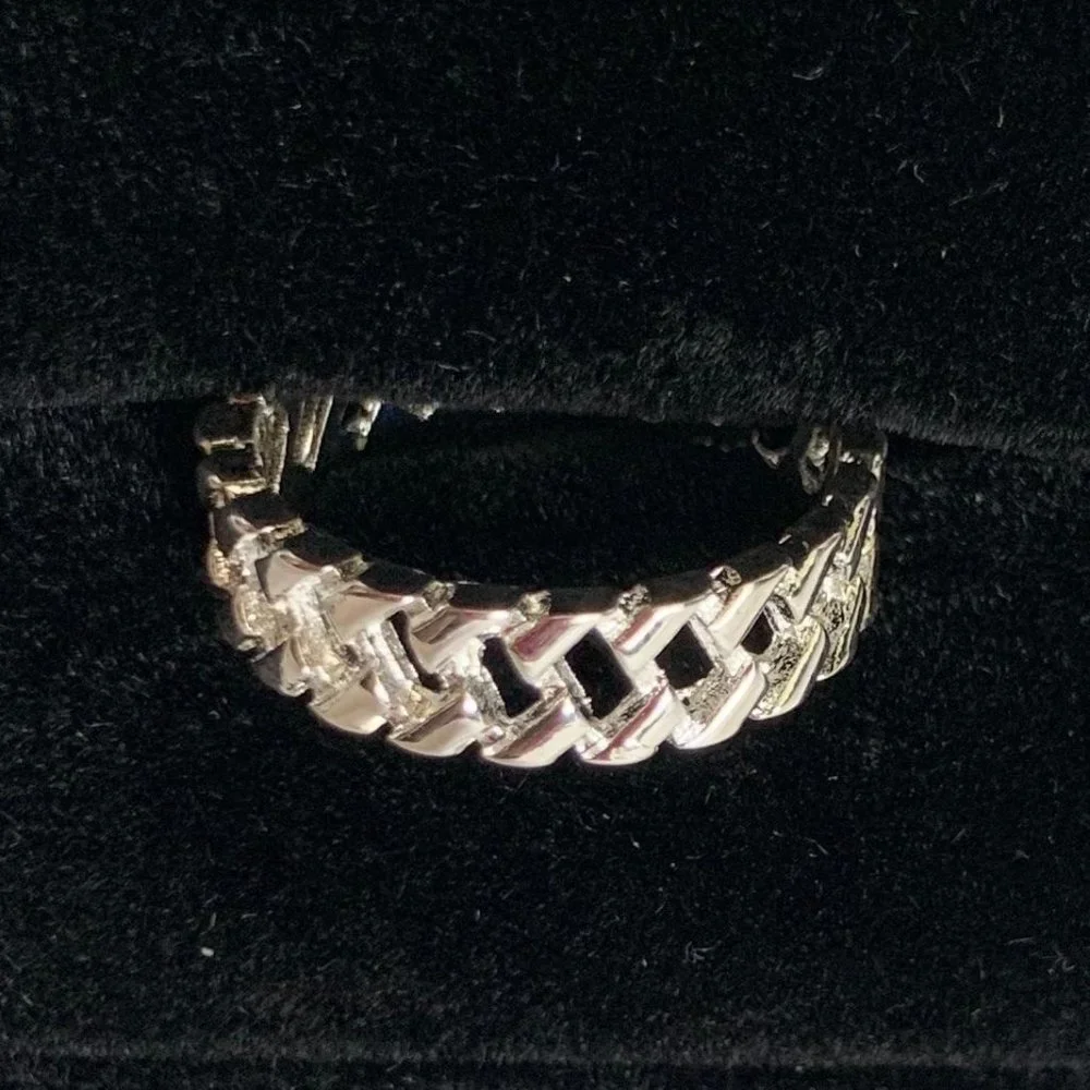 Fashion Jewelry silver interlocked